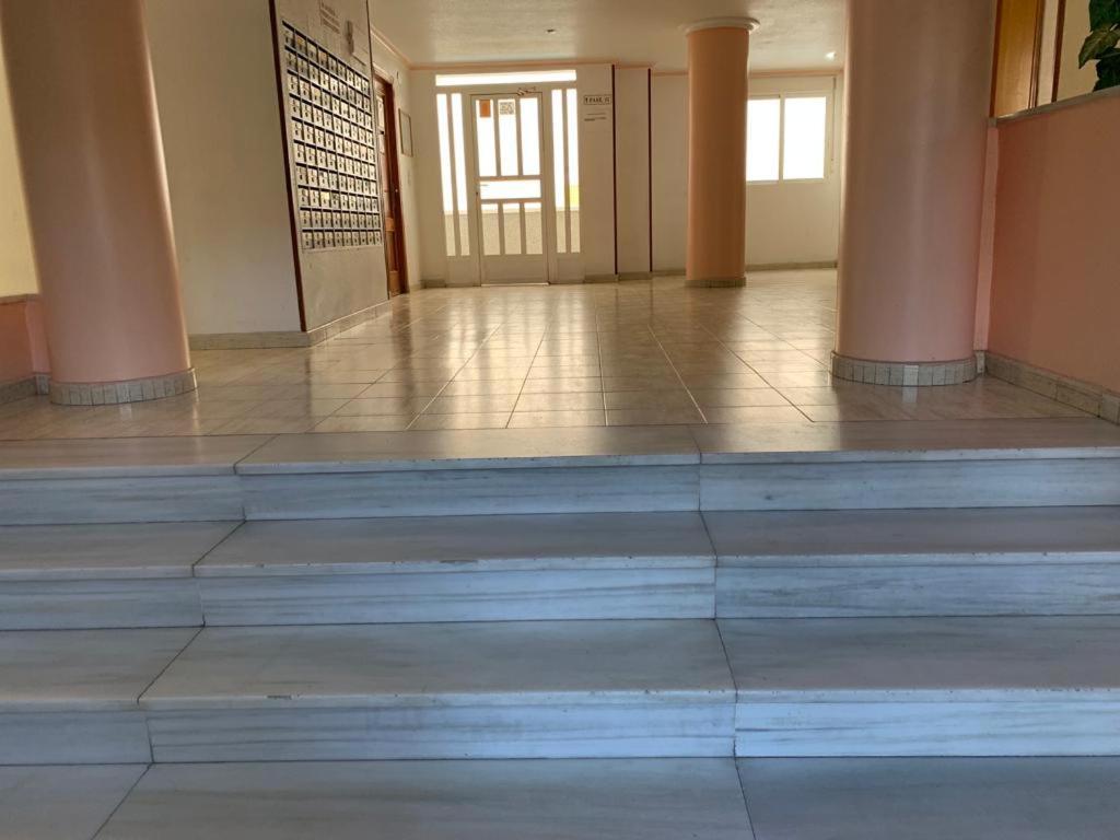 Torrevieja Apartamento Екстер'єр фото